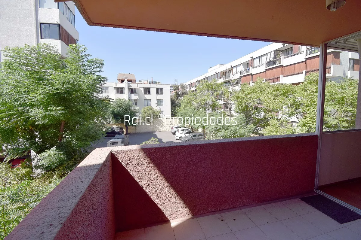 Estupendo Departamento Calle Traiguén Sector Residencial Providencia - Imagen 5