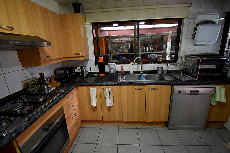 Estupenda Amplia Casa Huechuraba en Condominio Interior - Imagen 18