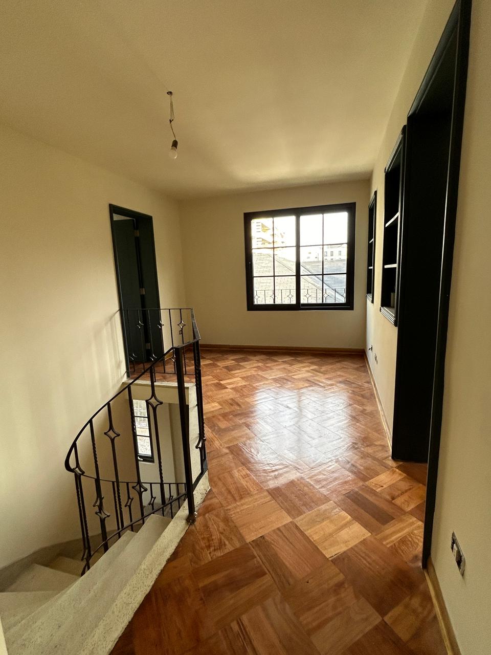 Estupenda Amplia Casa Barrio Tranquilo Vitacura Remodelada - Imagen 8