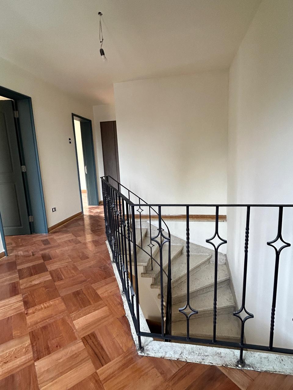 Estupenda Amplia Casa Barrio Tranquilo Vitacura Remodelada - Imagen 10