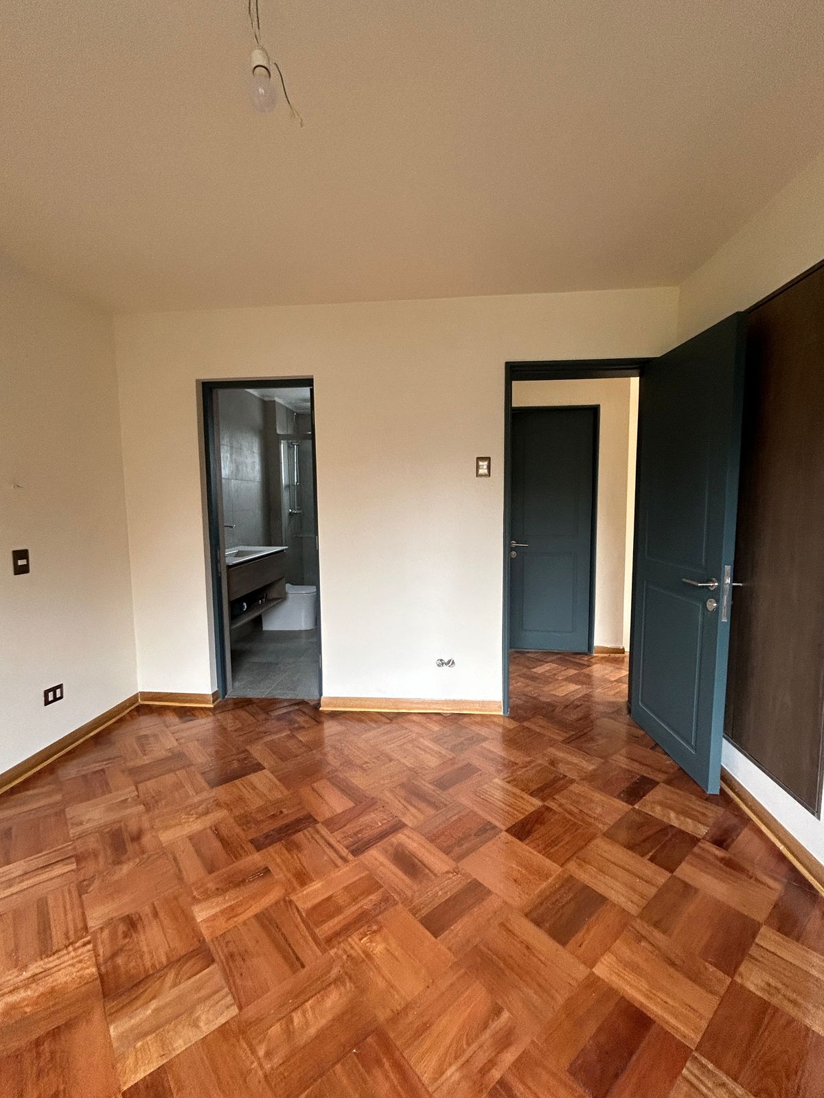 Estupenda Amplia Casa Barrio Tranquilo Vitacura Remodelada - Imagen 19